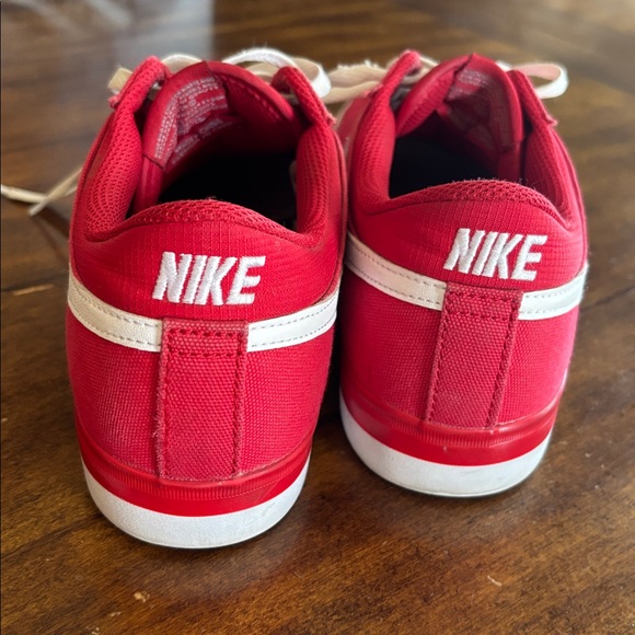 Red and White Nike Sneakers Men’s size 7.5 - Picture 3 of 8